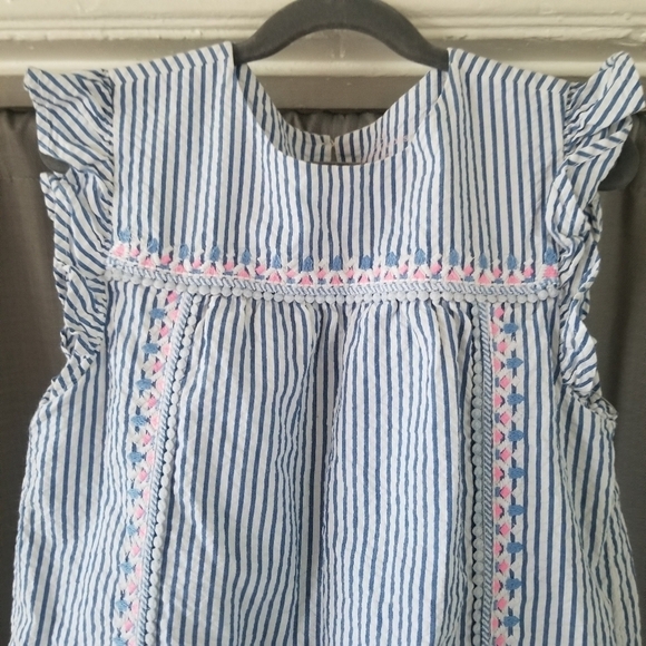 Vineyard Vines | Seersucker Embroidered Shift Dress - Picture 3 of 11